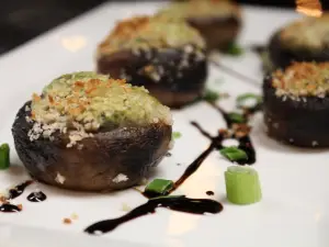 Wine Dive + Kitchen