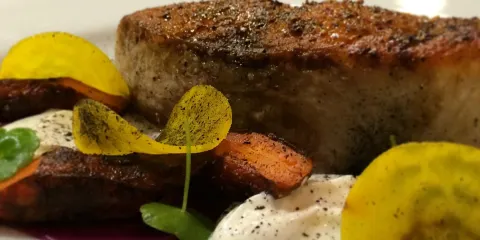 Liam's Restaurant Lounge & Cheese Shoppe