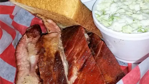 The Purple Daisy Picnic Cafe in Hamilton County