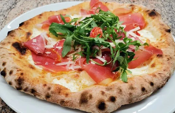 Neapolis Pizza