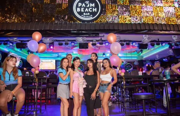 Palm Beach Bar Tree Town Pattaya