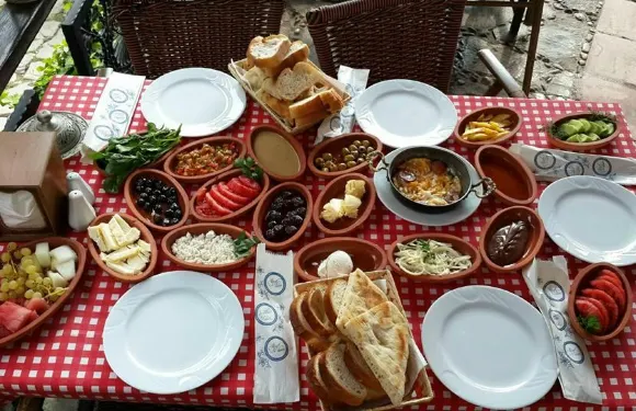 Sirince ZEUS Cafe & Restaurant & Wine House