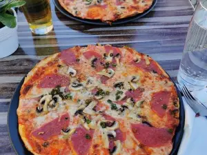 Pizzeria Da John Inh. Gloria del Rosario
