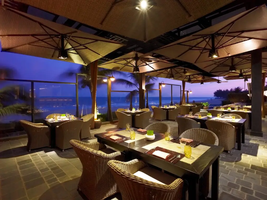 Thung Grill & Bar