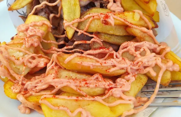 Gyros tou Kosmou
