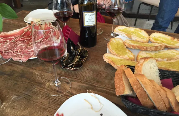 Enoteca Benedetto Vino