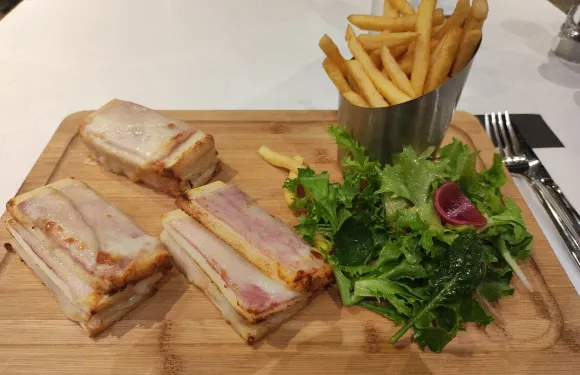 Novotel Cafe