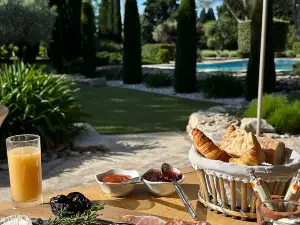 Le Clos des Cyprès