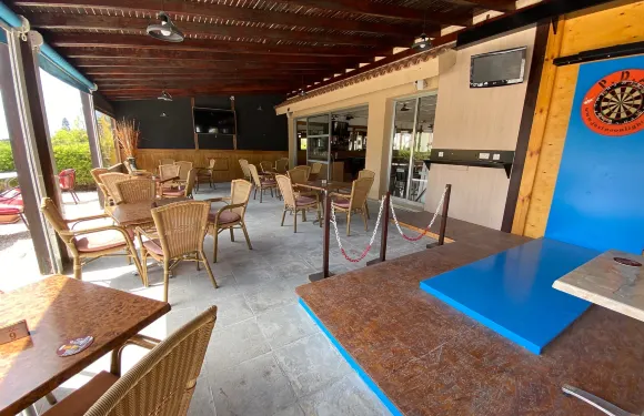 Breeze Lounge Bar