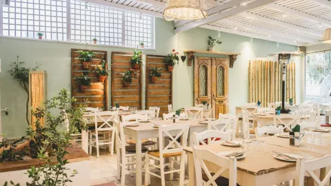 Piatsa Restaurant in 帕羅斯