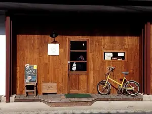 パンと焼菓子ｏｈａｎａ