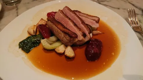 Gracie's in มัลท์โนมาห์ เคาน์ตี
