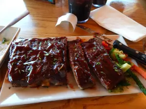 Cooper's Restaurant & Sports Bar
