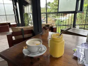 Hiking Bar & Restaurant