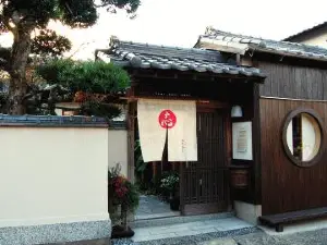 Ohana Chaya