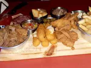 Gibson Bar