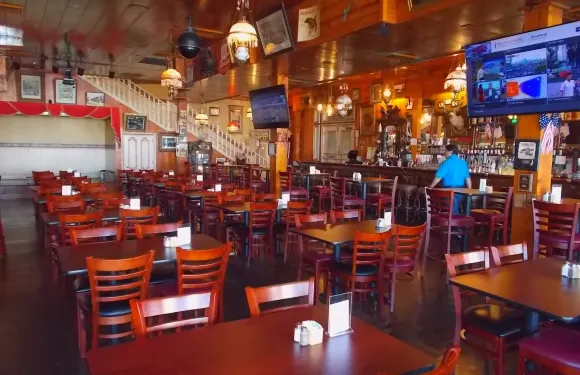Delta Restaurant