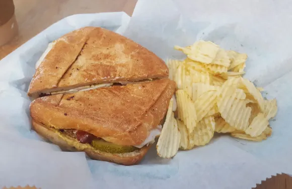 Isabella's Cafe And Bakery
