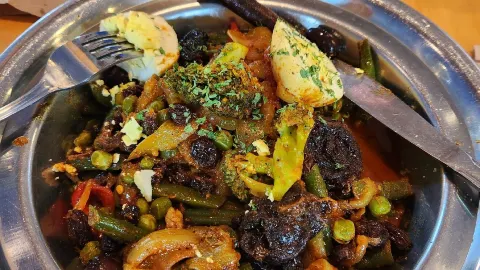 Mosaic Cafe in Hampshire County