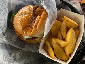 La Granja Burger