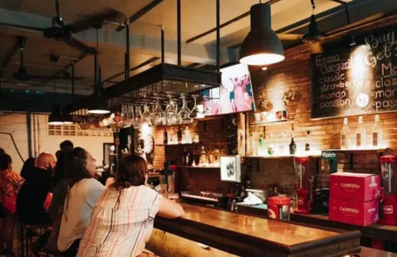 Ambar Cocktails & Karaoke Bar