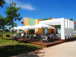 Chapim Cafetaria Lounge Bar