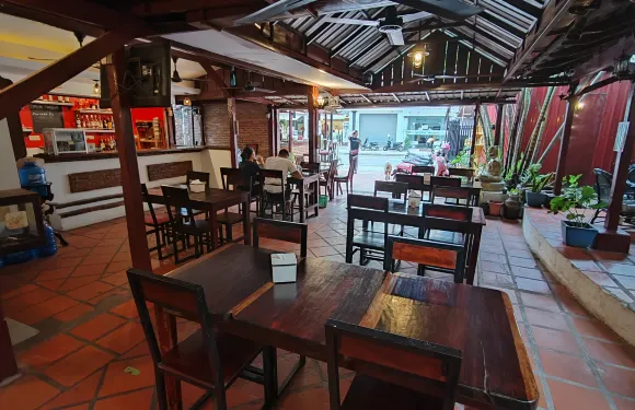 Soben Cafe Guesthouse & Restaurant