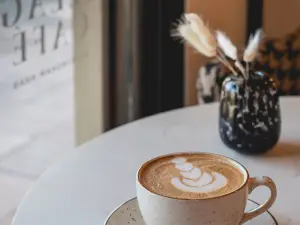 The Village Café at Nottingham Road