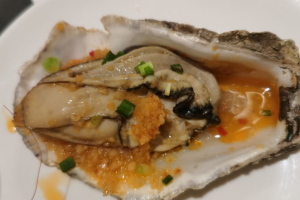 蒜蓉粉絲蒸生蚝