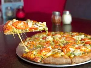 Flying Pie Pizzaria-Fairview