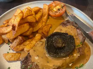 Ryan's Bar & Restaurant