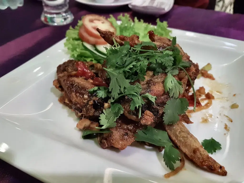 Song Huong Floating Restaurant