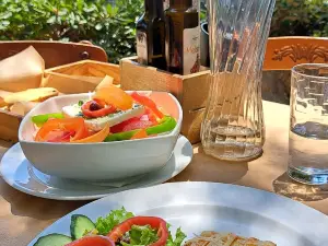 Damnoni Tavern