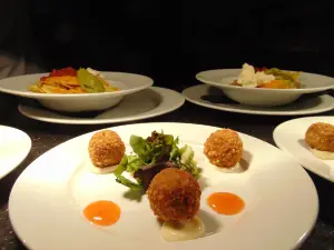 The 19th Hole Bar & Restaurant
