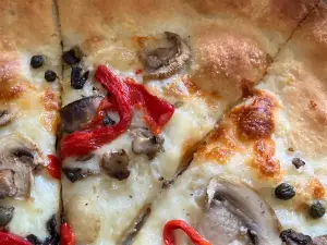 Dewey's Pizza - Cleveland Heights