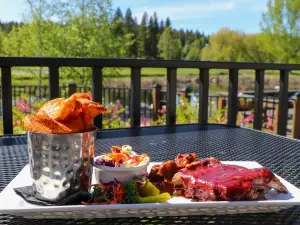 Meadow Lake Bar and Grille