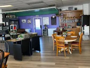 The Cafe by LeeEllen