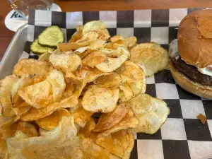Rollie's Bar and Grill