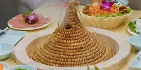 雲南蒸汽石鍋魚