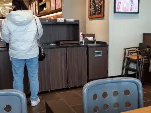 Starbucks Coffee - Mitsui Outlet Park Hokuriku Oyabe