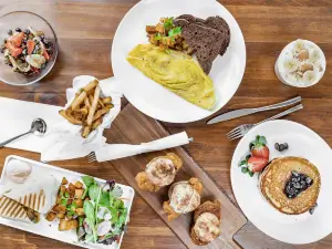 The Tasty Table