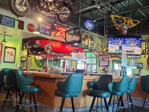 Quaker Steak & Lube