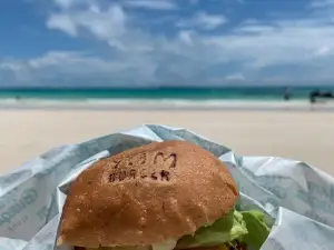 ヤンバーガー宮古島（YAMBURGER.MIYAKO）