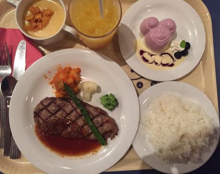 水準線海灣餐廳