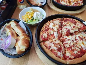 Pizza Hut Restaurants Mansfield