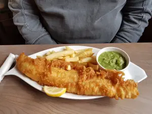 Drakes Fish and Chip Restaurant and Take Away