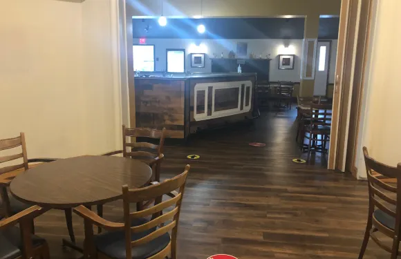 Jake's Restaurant & Lounge