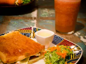 La Plazuela Pizzeria - Bar