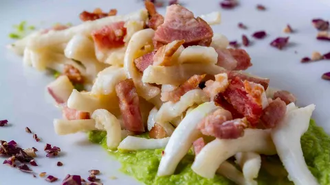 Leonardo Cafe Italian Restaurant in Sal
