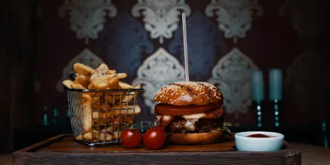 FG Restaurant & Bar
